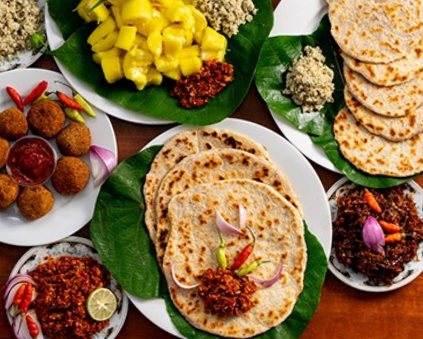 Traditional Pol Roti & Lunu Miris